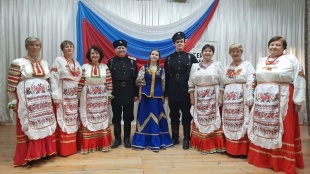 Народов много - Родина одна! 