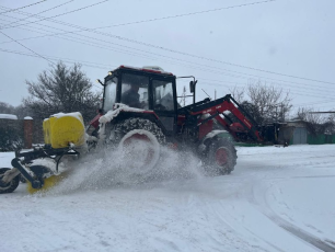 Уборка снега в поселениях продолжается