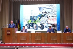 Глава Полтавского сельского поселения отчитался о работе за год и наградил активистов