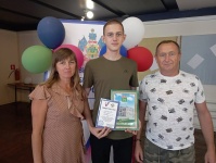 Голосуют всей семьей! 