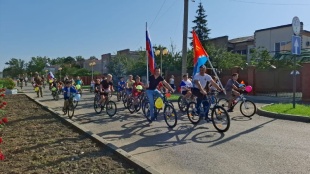 Свой День рождения сегодня отмечает самое молодое сельское поселение нашего района - Октябрьское.