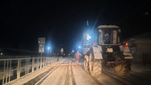 Ведутся работы по уборке дорог 