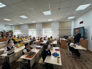 Как провести лето безопасно – полезные уроки в школах региона провели энергетики