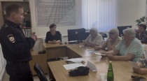 Лекцию по кибербезопасности прочитали полицейские Красноармейского района учащимся «Университета третьего возраста»