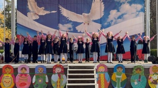 есело и ярко отметили День народного единства в станице Марьянской