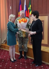 Надежный тыл для бойцов