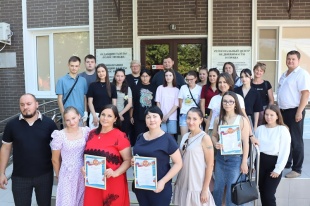 Молодёжный центр «Ритм» вместе с Движением Первых провели районный этап игры «Другие дебаты»