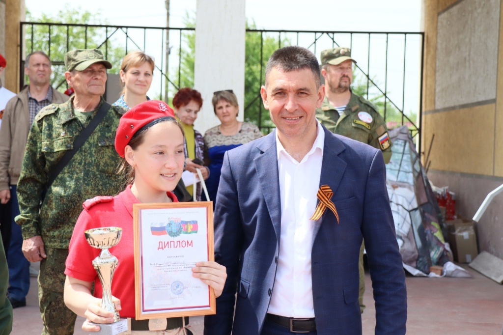 a8f6d8eb-5ef9-4db0-8a7d-7e757739babd.jpg