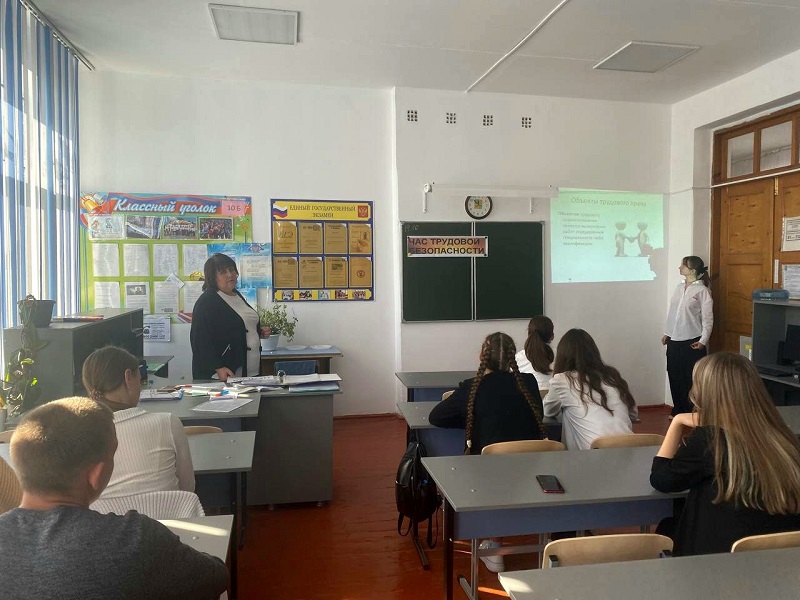 acf27de8-2c2e-443d-88ba-374f41bdc687.jpg